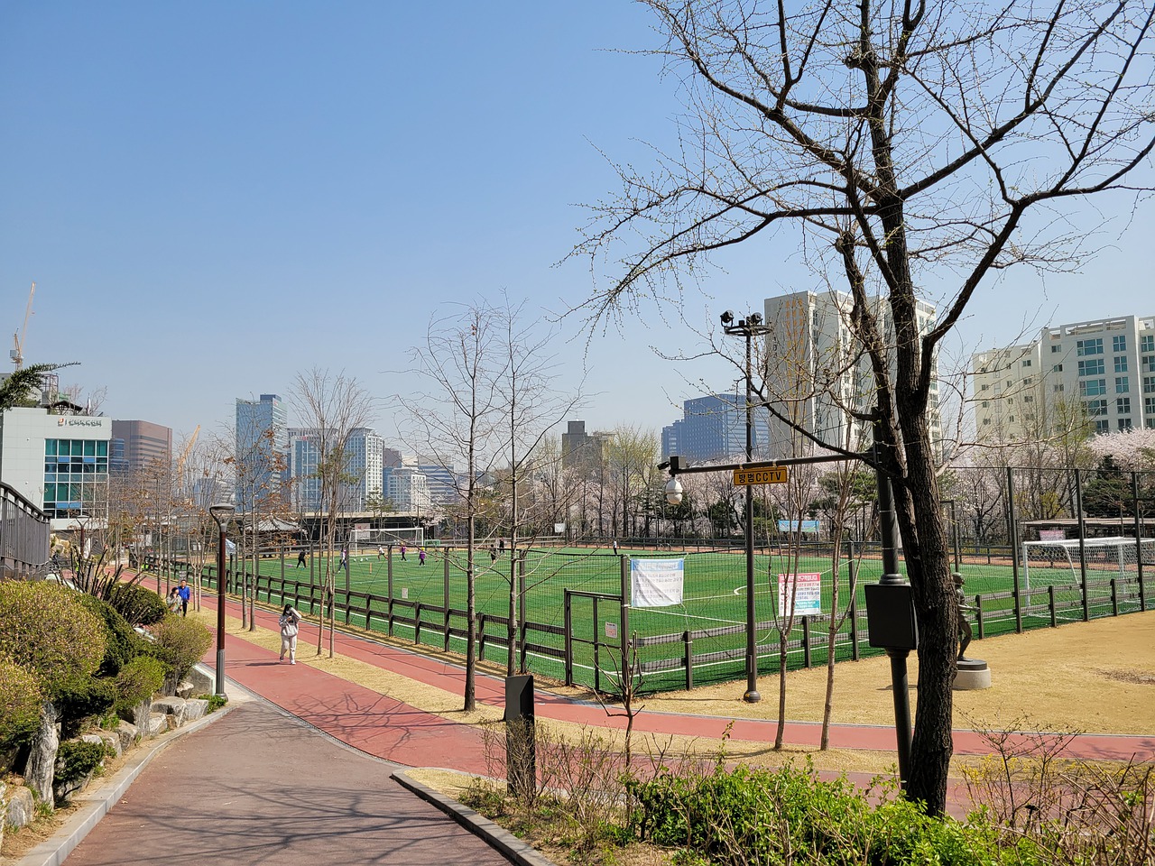 超级联赛中 超级联赛中